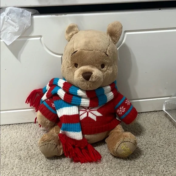 Winnie the Pooh Plush - Picture 1 of 5